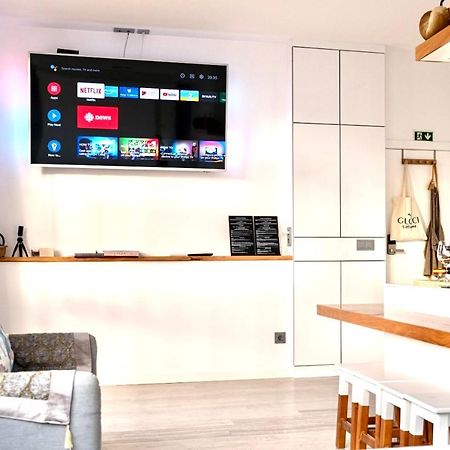 Cristalia,Roof Terrace In City Center, Garage, Netflix 75Inch Tv Funchal  Exteriér fotografie